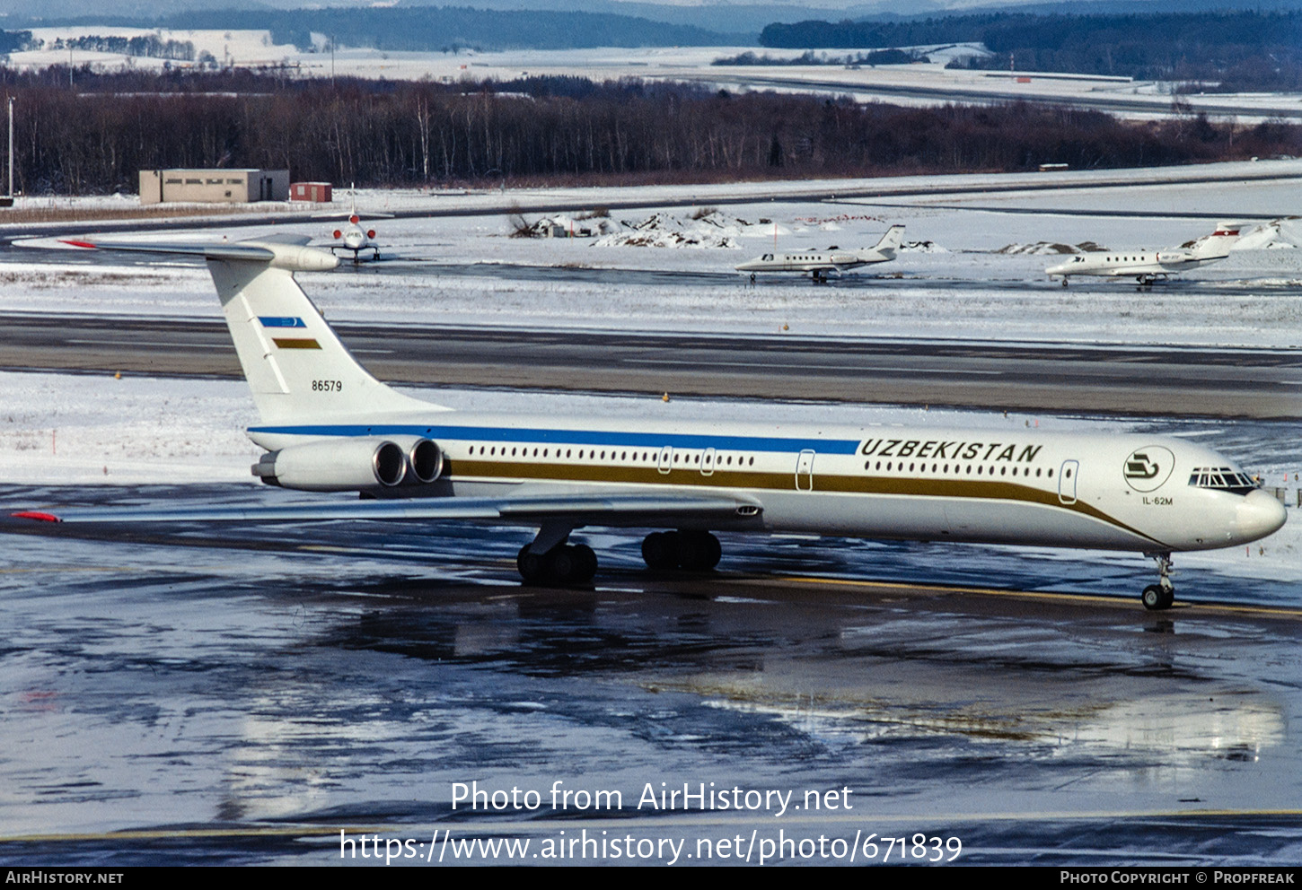 Aircraft Photo of 86579 | Ilyushin Il-62M | Uzbekistan - Government | AirHistory.net #671839