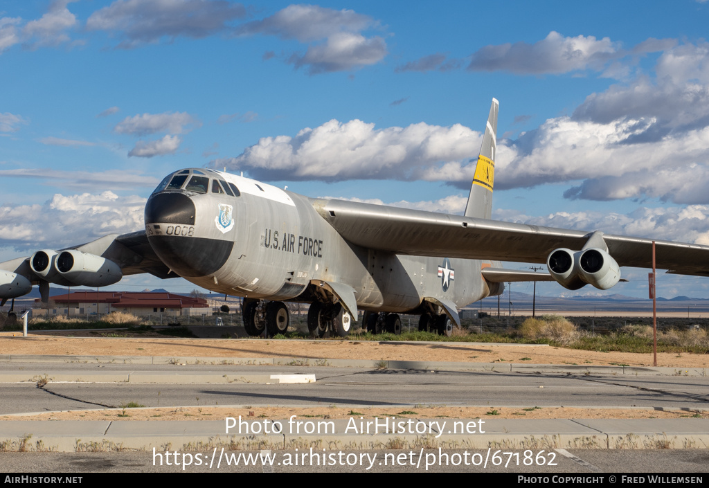 Aircraft Photo of 52-008 / NASA 008 | Boeing NB-52B Stratofortress | USA - Air Force | AirHistory.net #671862