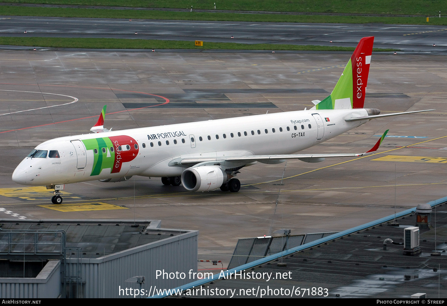 Aircraft Photo of CS-TAX | Embraer 195LR (ERJ-190-200LR) | TAP Air Portugal Express | AirHistory.net #671883