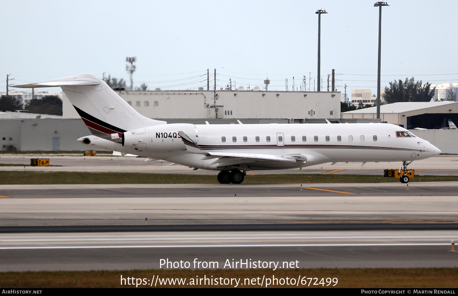 Aircraft Photo of N104QS | Bombardier Global 5000 (BD-700-1A11) | AirHistory.net #672499