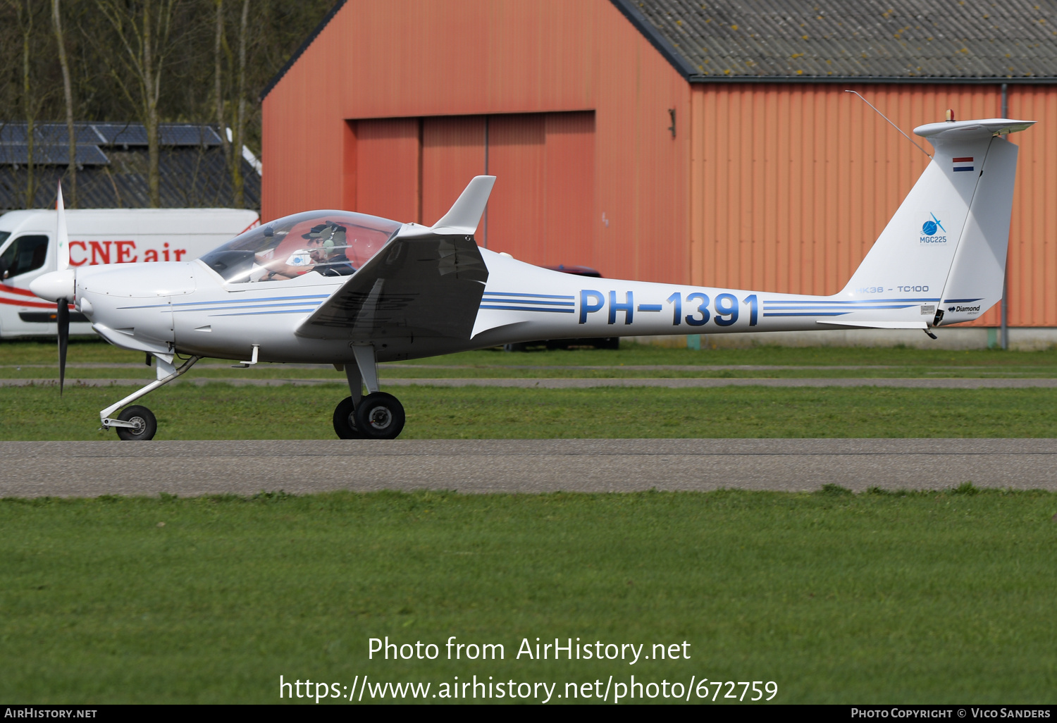 Aircraft Photo of PH-1391 | Diamond HK-36TC Super Dimona | MGC225 - Motor Glider Club 225 | AirHistory.net #672759