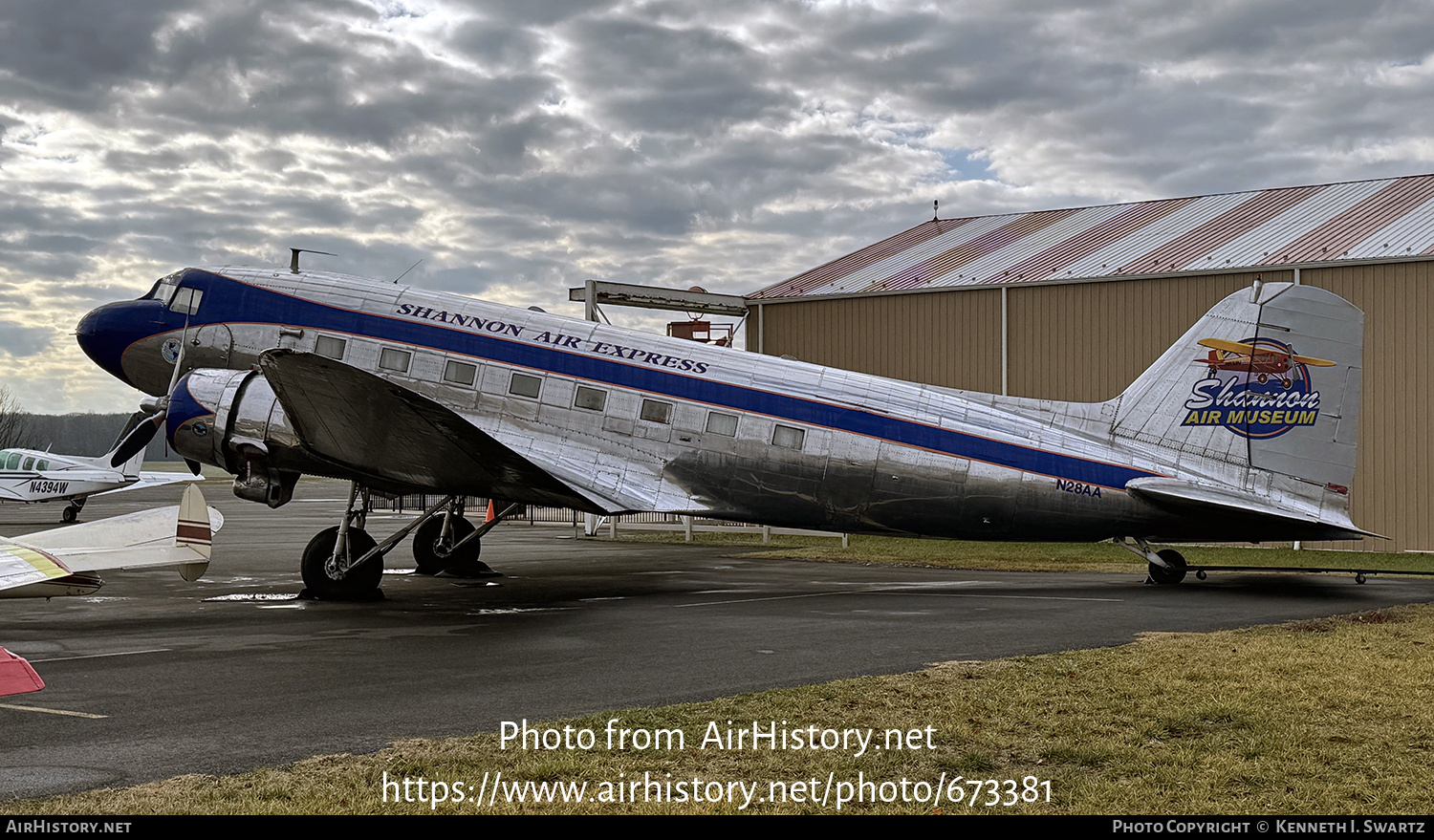 Aircraft Photo of N28AA | Douglas DC-3-314A | Shannon Air Express | AirHistory.net #673381