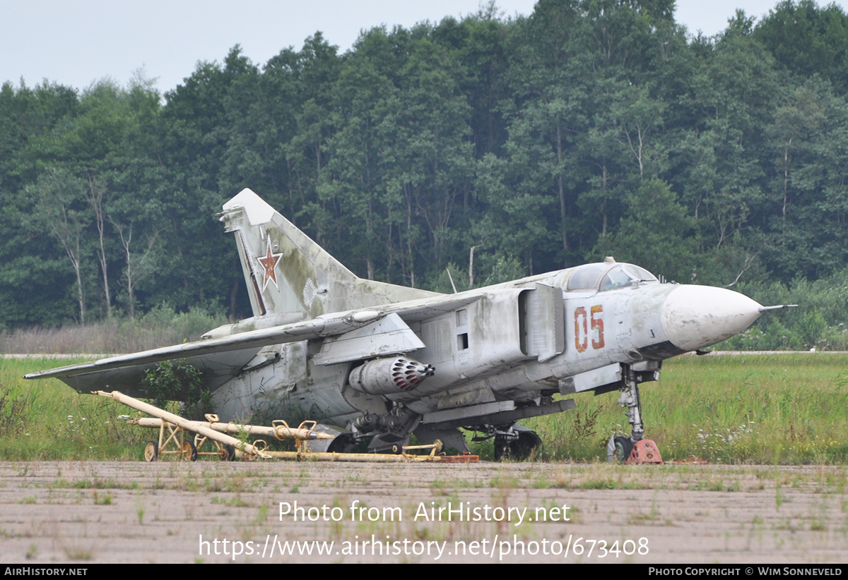 Aircraft Photo of 05 red | Mikoyan-Gurevich MiG-23 | Soviet Union - Air Force | AirHistory.net #673408