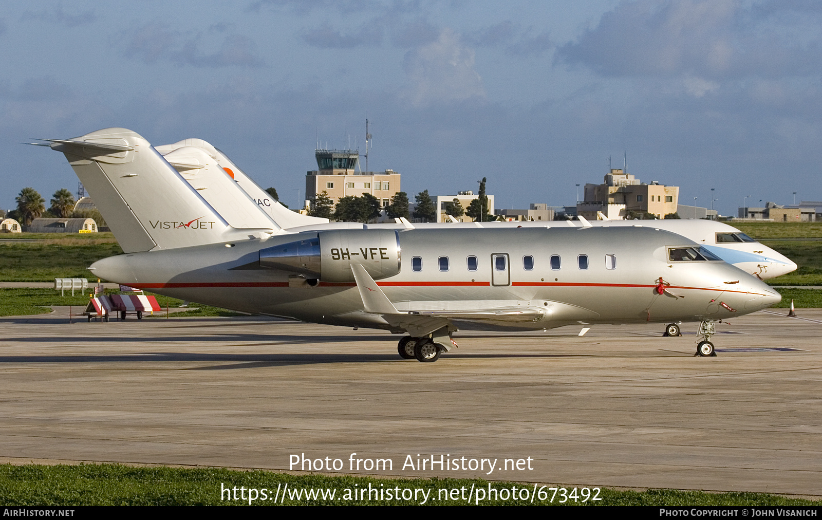 Aircraft Photo of 9H-VFE | Bombardier Challenger 605 (CL-600-2B16) | VistaJet | AirHistory.net #673492