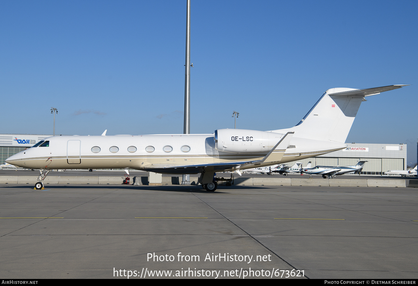 Aircraft Photo of OE-LSC | Gulfstream Aerospace G-IV-X Gulfstream G450 | AirHistory.net #673621