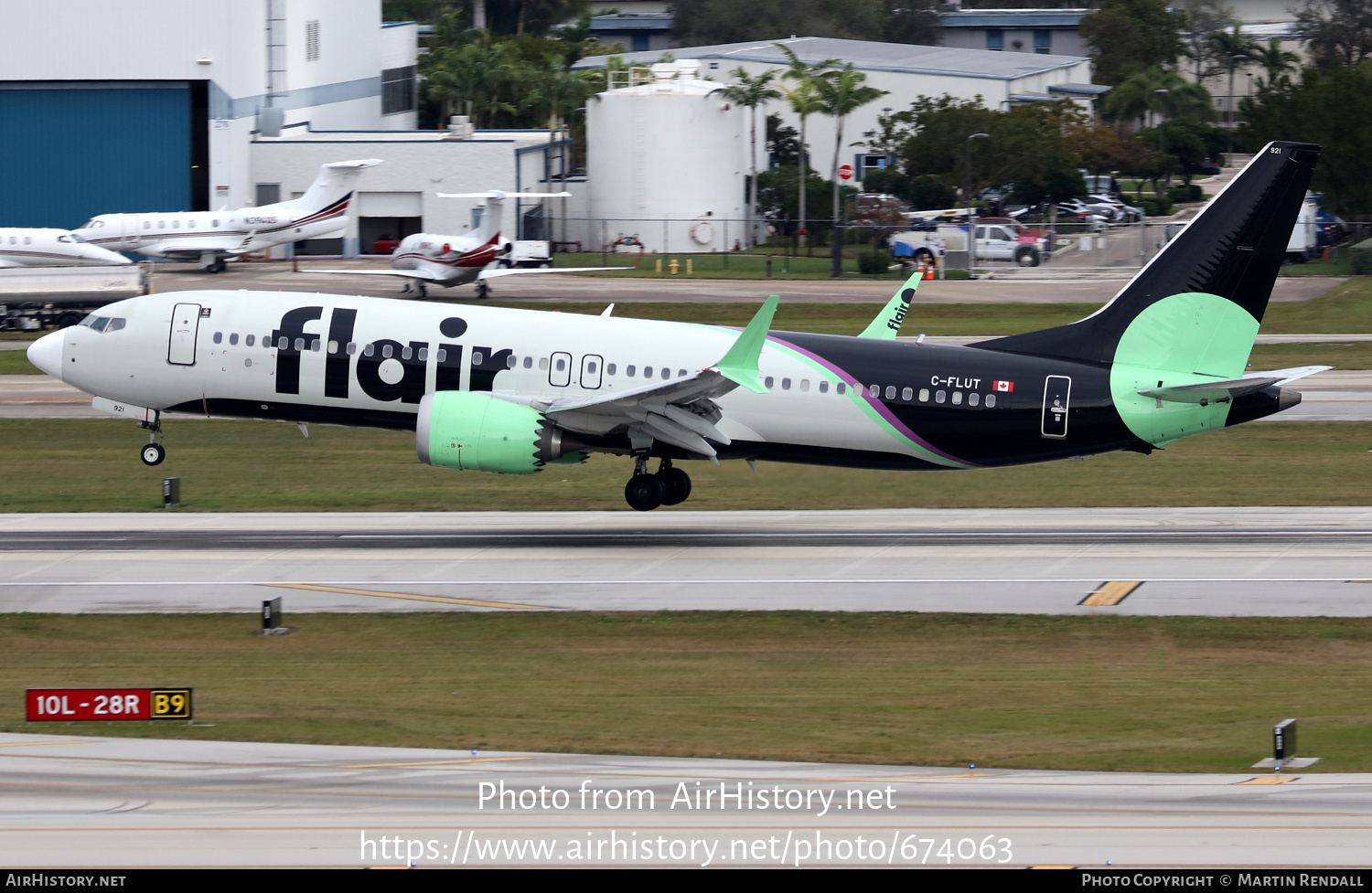 Aircraft Photo of C-FLUT | Boeing 737-8 Max 8 | Flair Airlines | AirHistory.net #674063