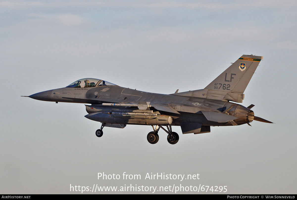 Aircraft Photo of 90-0762 / AF90-762 | General Dynamics F-16CM Fighting Falcon | USA - Air Force | AirHistory.net #674295