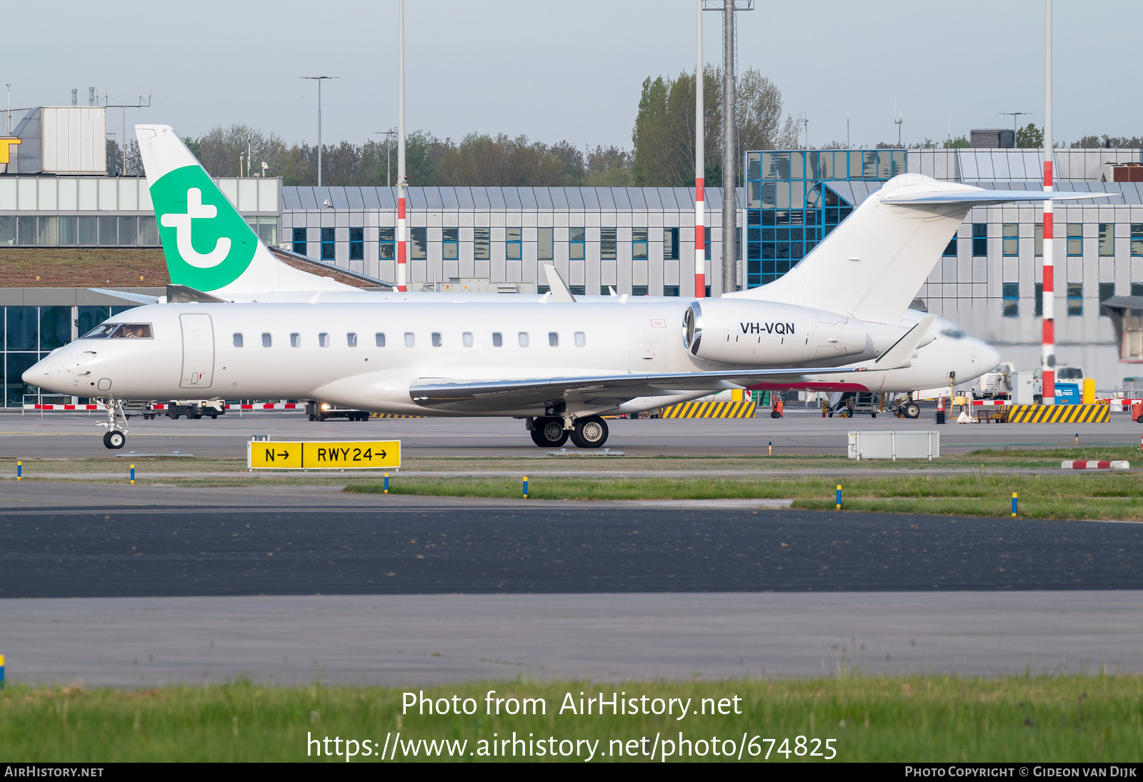 Aircraft Photo of VH-VQN | Bombardier Global 6000 (BD-700-1A10) | AirHistory.net #674825