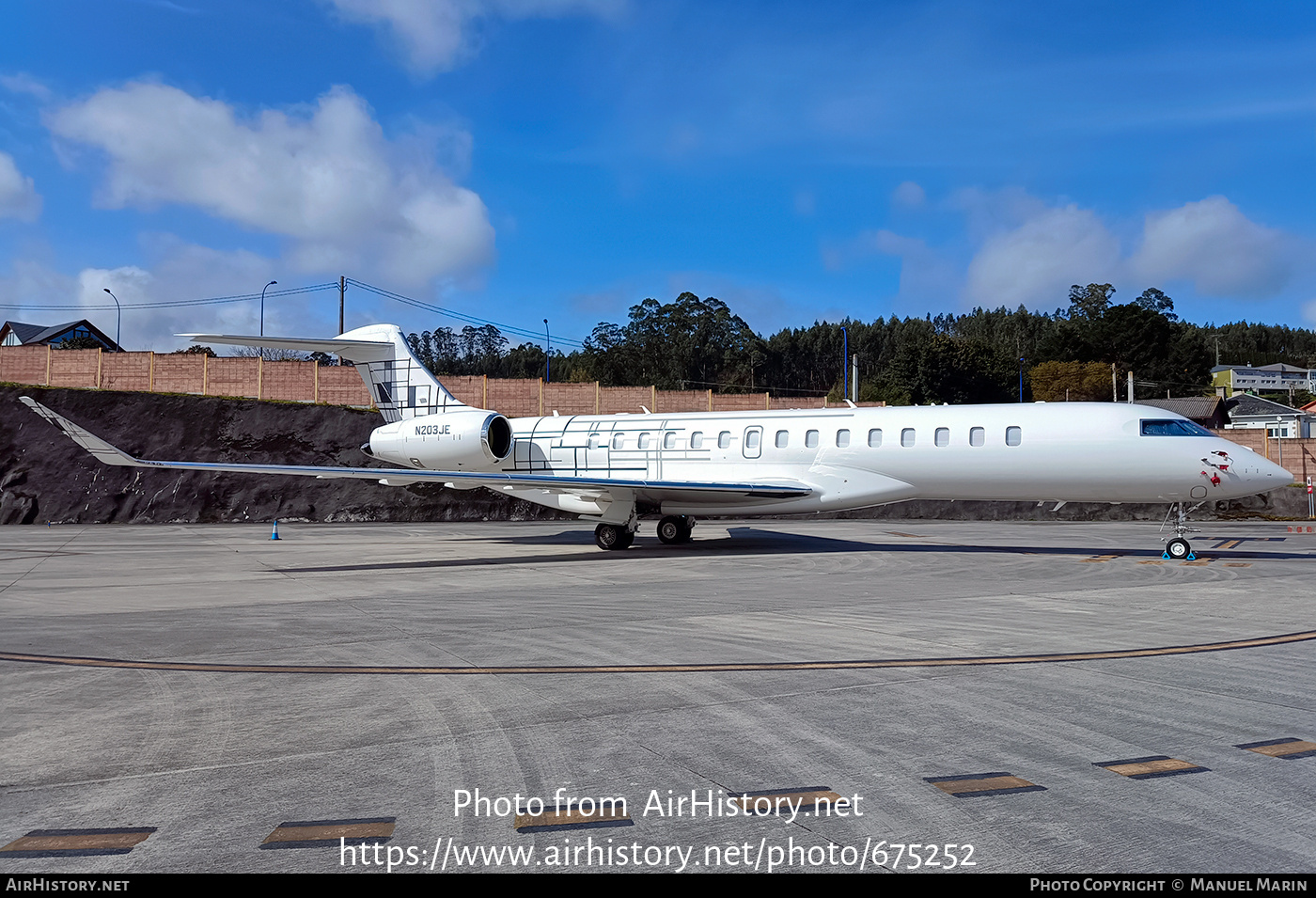 Aircraft Photo of N203JE | Bombardier Global 7500 (BD-700-2A12) | Jet Charter | AirHistory.net #675252