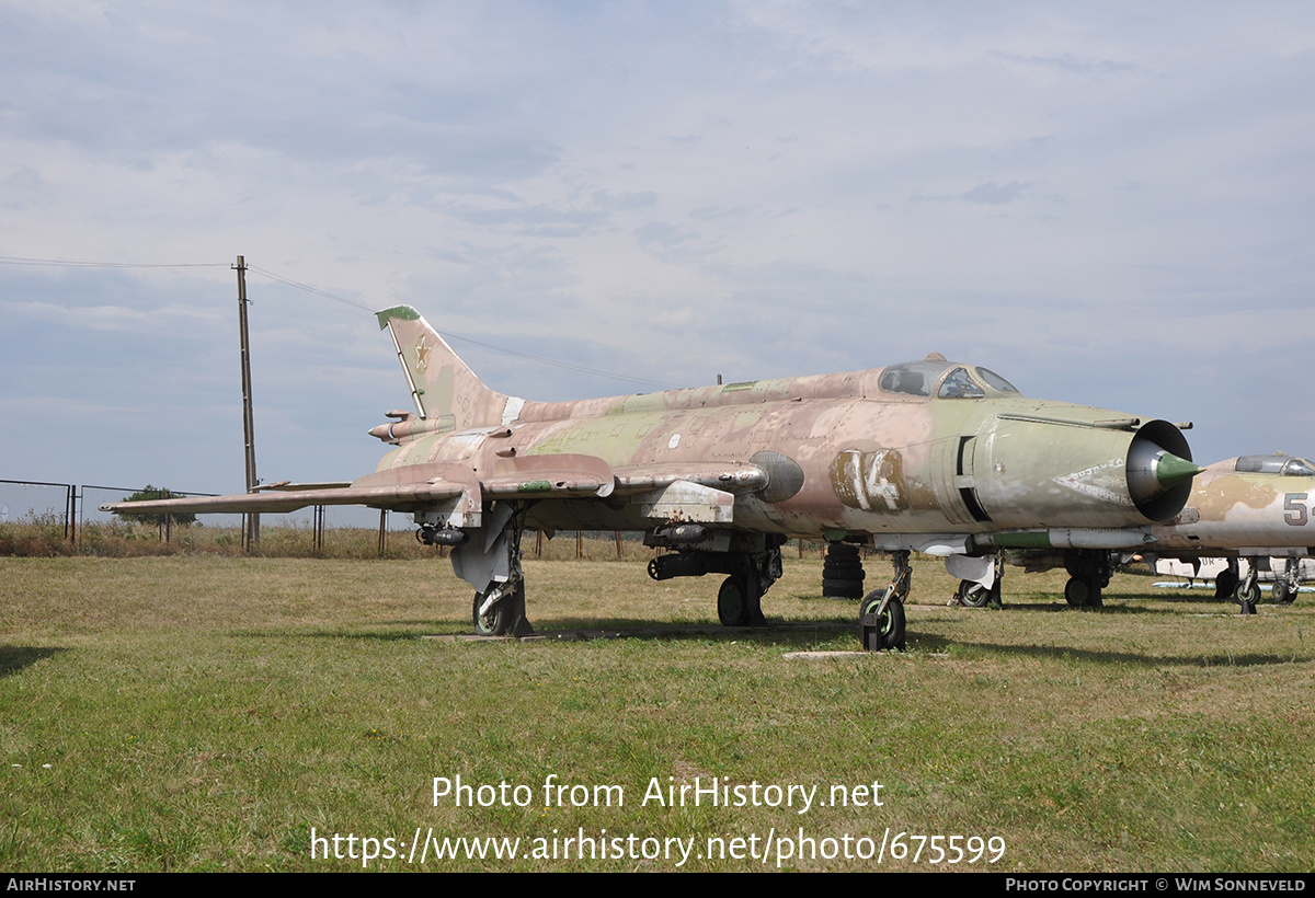 Aircraft Photo of 14 white | Sukhoi Su-17M2 | Soviet Union - Air Force | AirHistory.net #675599