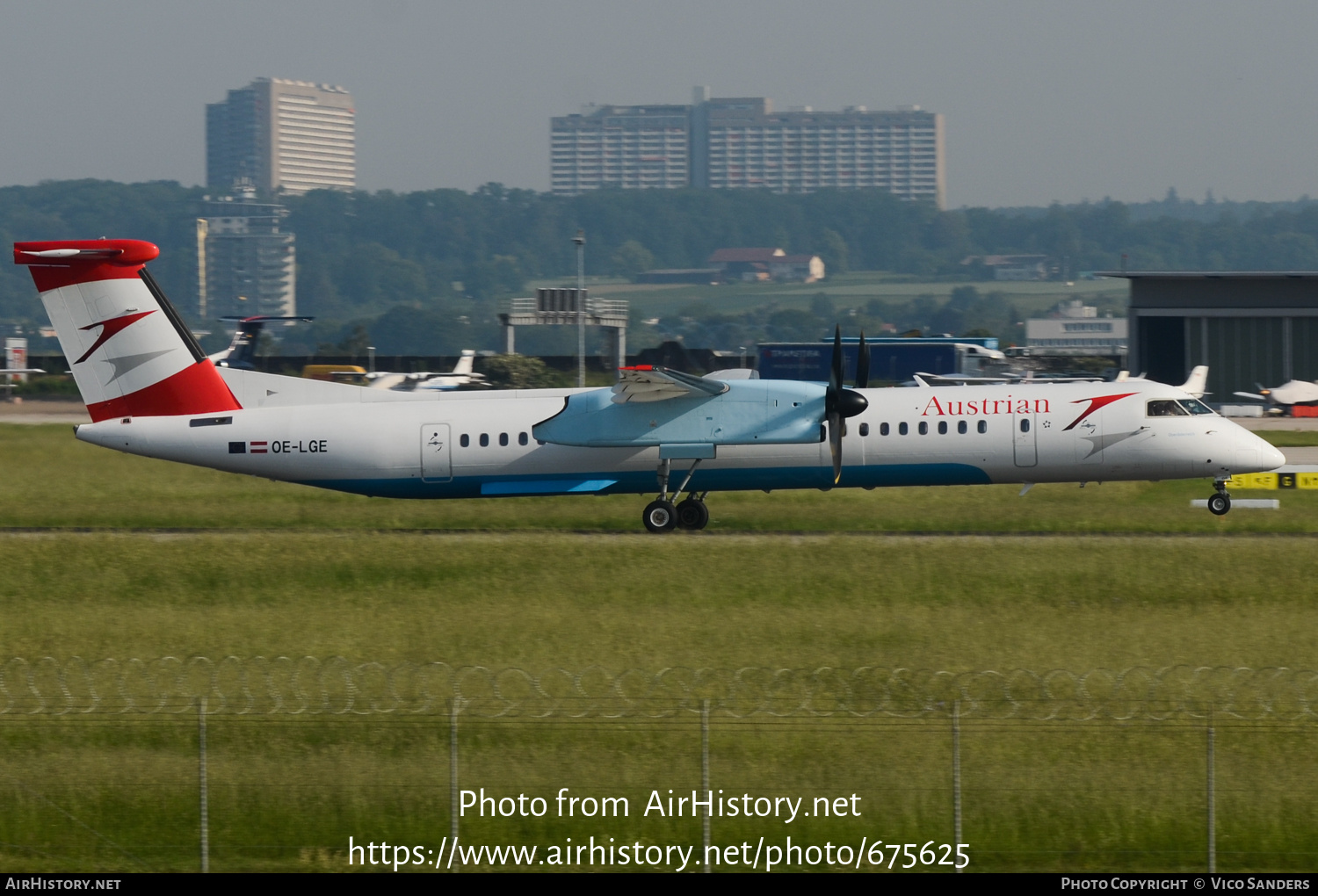 Aircraft Photo of OE-LGE | Bombardier DHC-8-402 Dash 8 | Austrian Airlines | AirHistory.net #675625