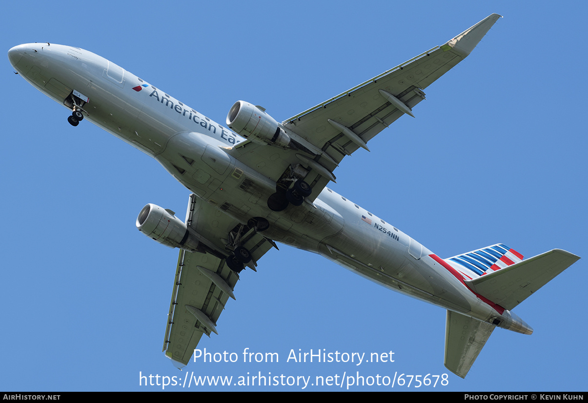 Aircraft Photo of N254NN | Embraer 175LR (ERJ-170-200LR) | American Eagle | AirHistory.net #675678