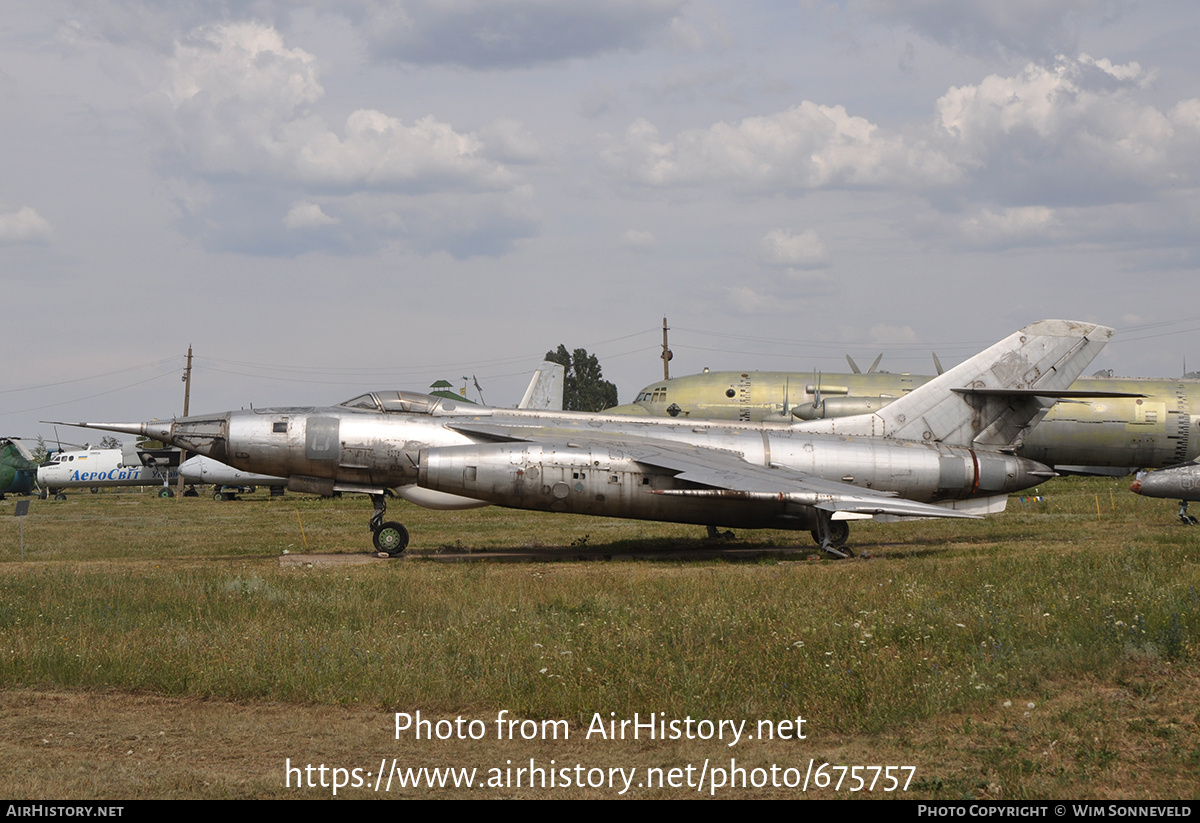 Aircraft Photo of 28 red | Yakovlev Yak-28I | Soviet Union - Air Force | AirHistory.net #675757