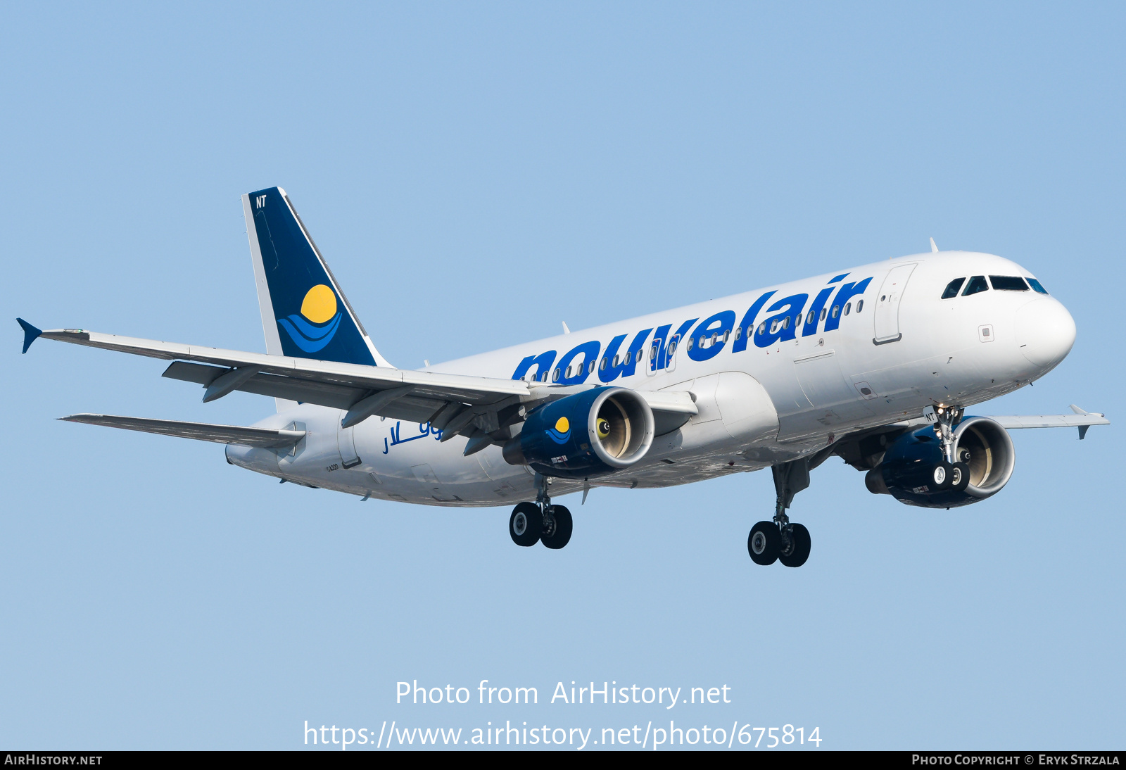 Aircraft Photo of TS-INT | Airbus A320-214 | Nouvelair Tunisie | AirHistory.net #675814