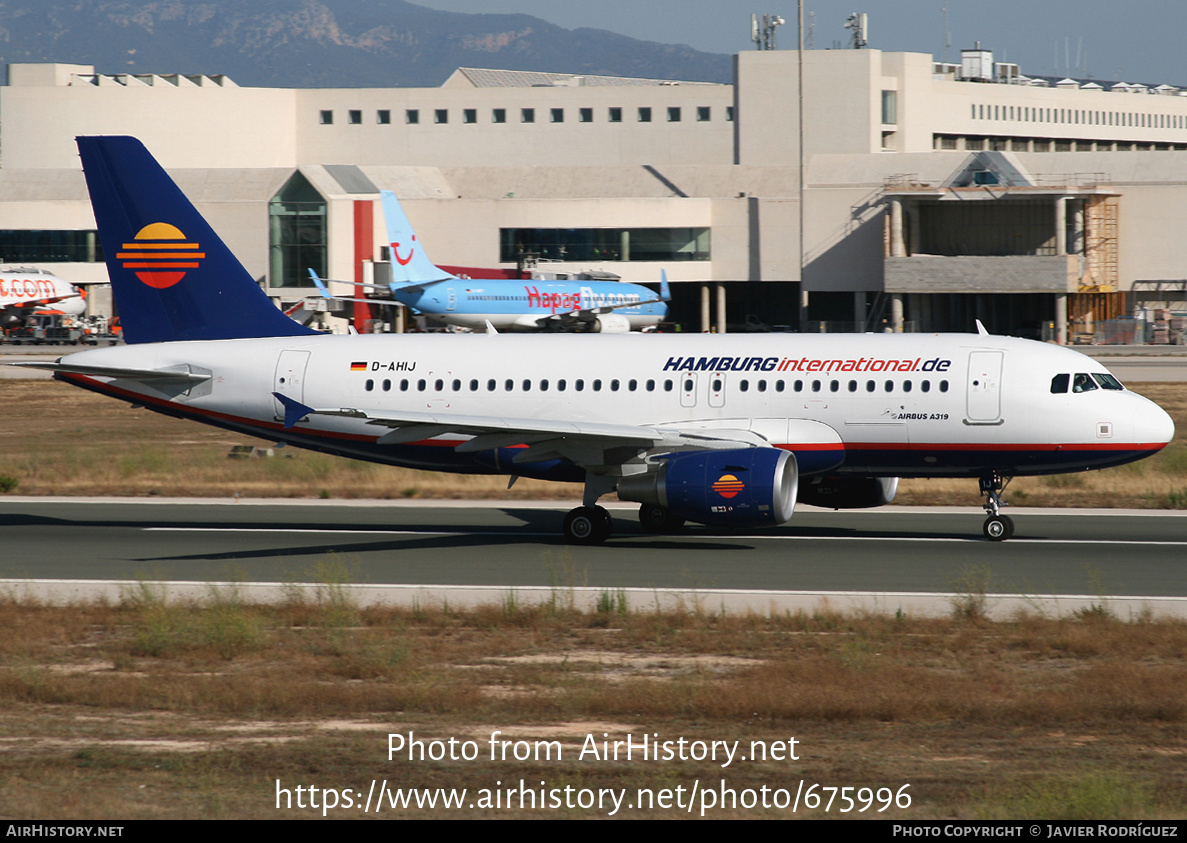 Aircraft Photo of D-AHIJ | Airbus A319-112 | Hamburg International | AirHistory.net #675996