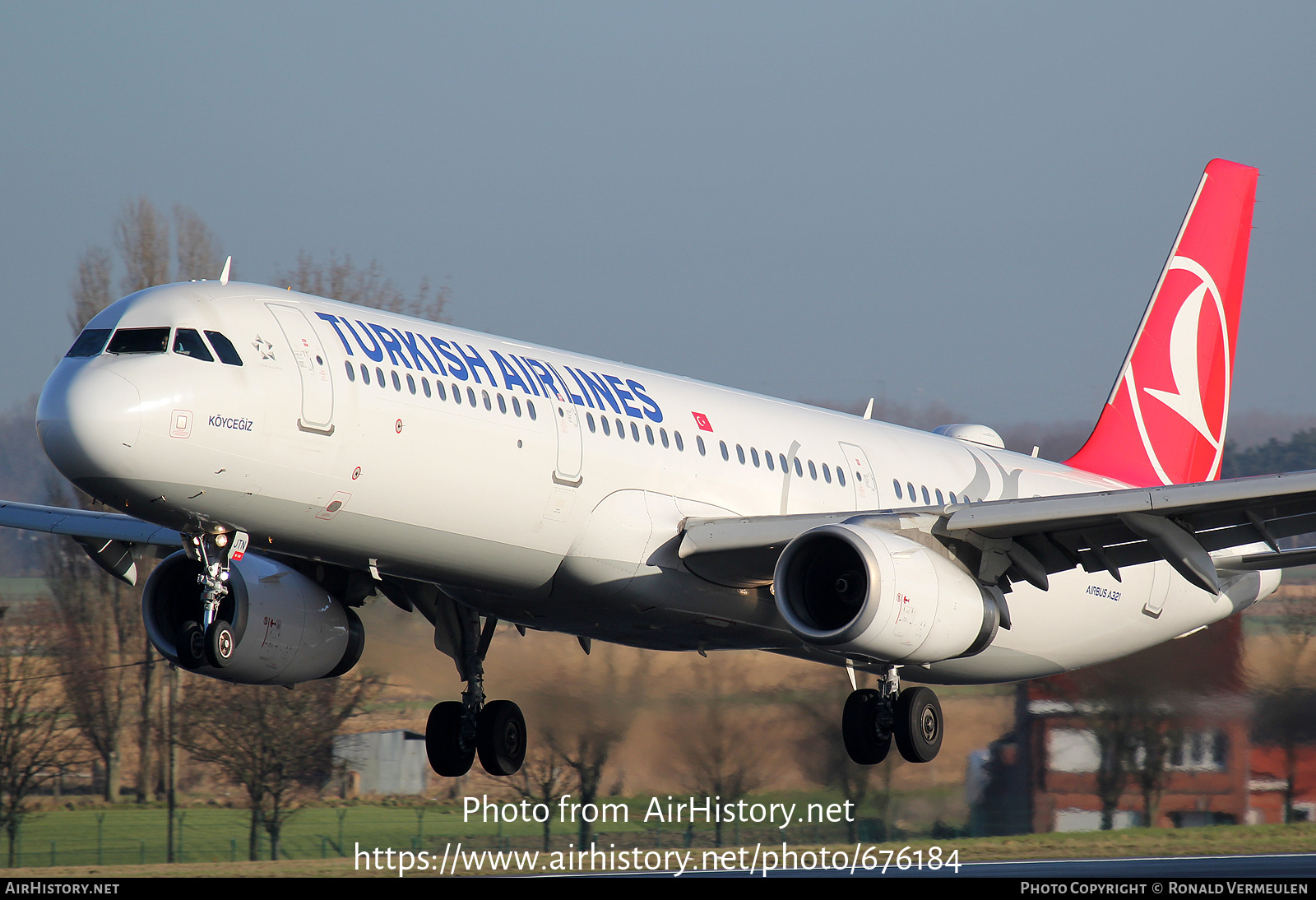 Aircraft Photo of TC-JTN | Airbus A321-231 | Turkish Airlines | AirHistory.net #676184