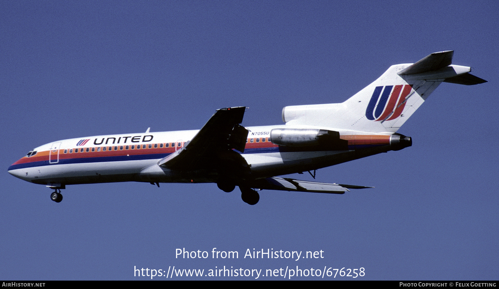 Aircraft Photo of N7055U | Boeing 727-22 | United Airlines | AirHistory.net #676258