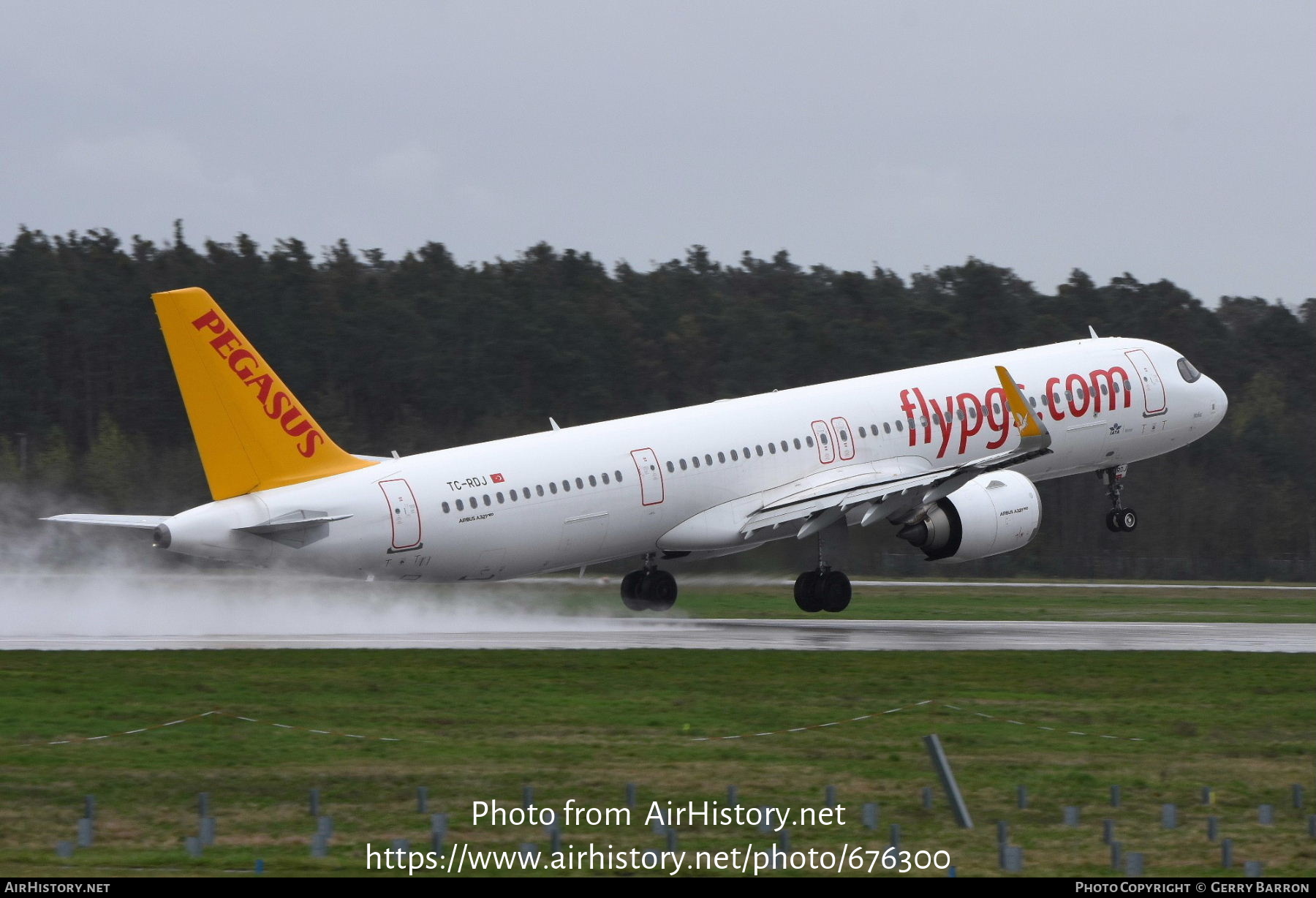 Aircraft Photo of TC-RDJ | Airbus A321-251NX | Pegasus Airlines | AirHistory.net #676300