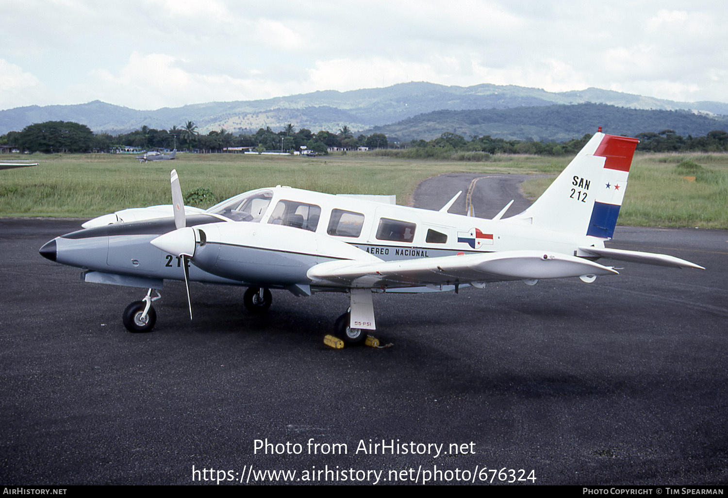 Aircraft Photo of SAN212 | Piper PA-34-200T Seneca II | Panama - Air Force | AirHistory.net #676324