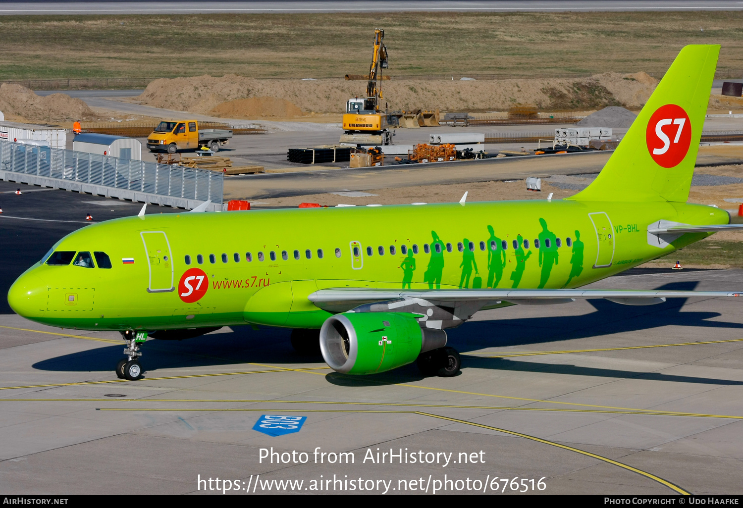 Aircraft Photo of VP-BHL | Airbus A319-114 | S7 Airlines | AirHistory.net #676516