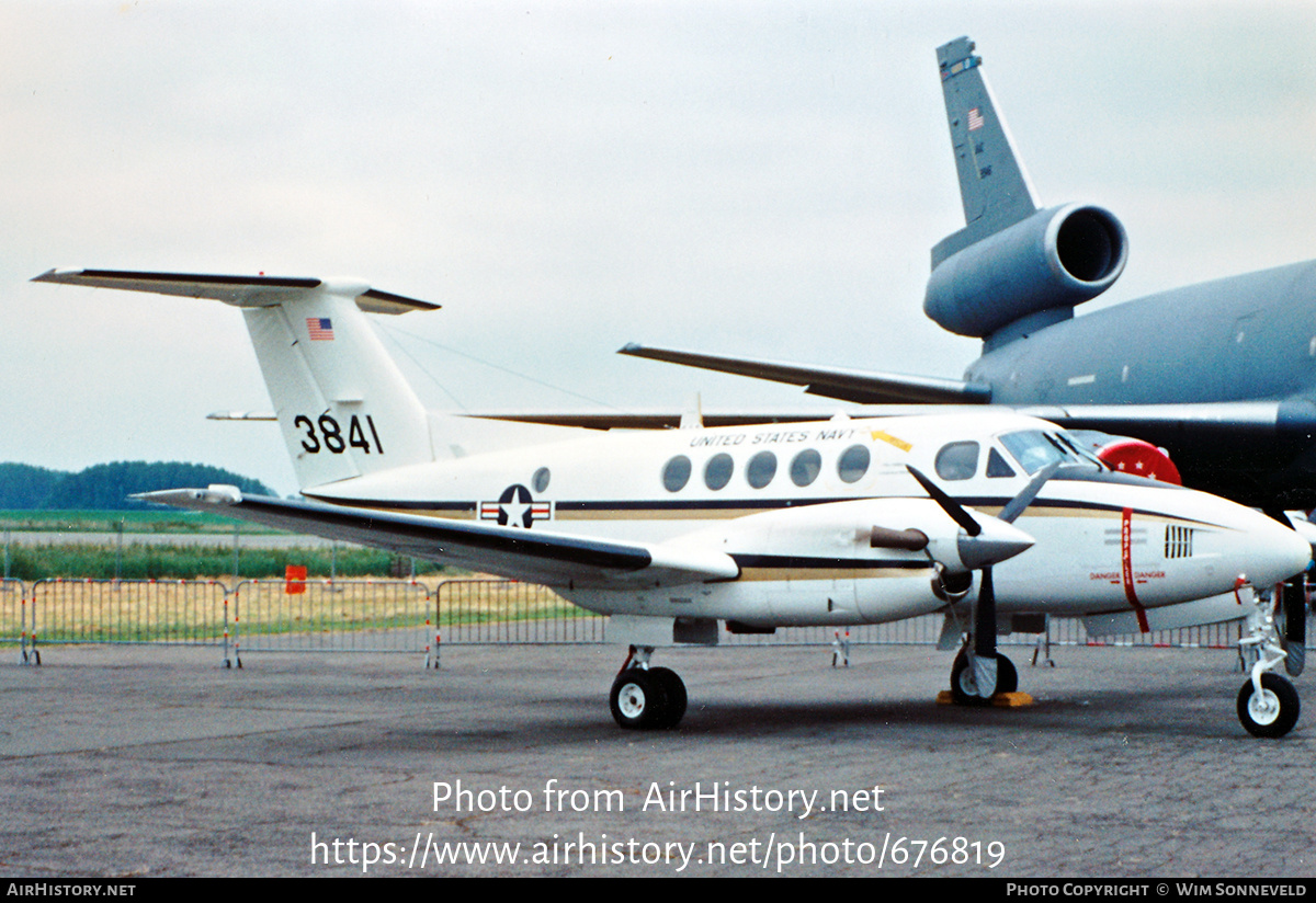 Aircraft Photo of 163841 | Beech UC-12M Super King Air (B200C) | USA - Navy | AirHistory.net #676819