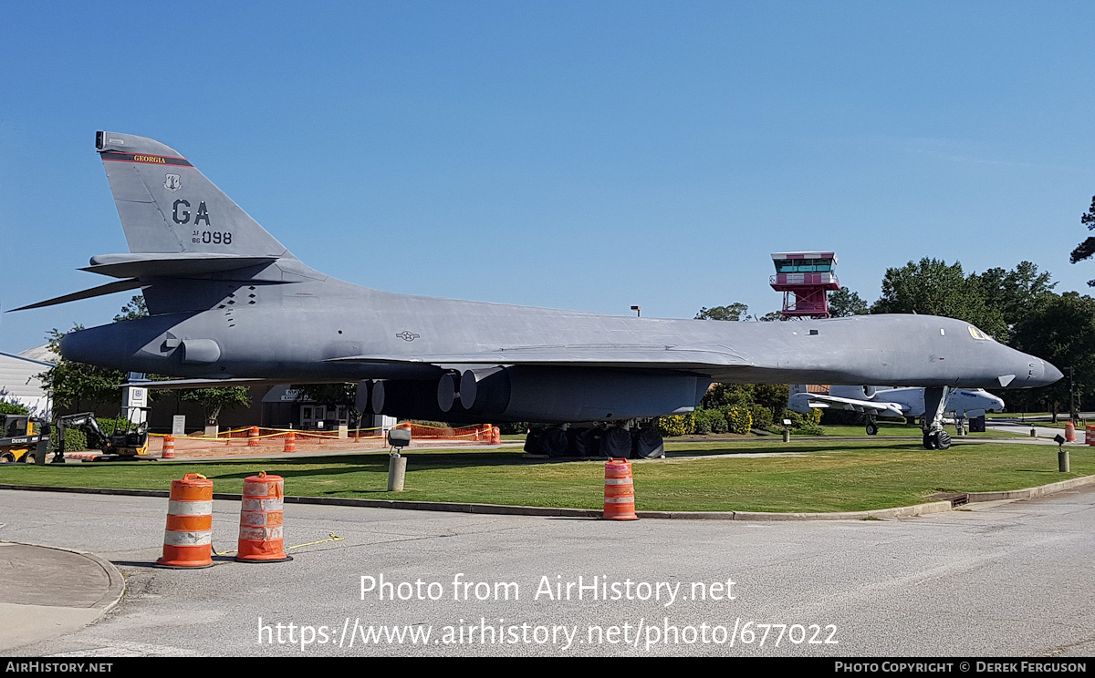 Aircraft Photo of 83-0069 / AF86098 | Rockwell B-1B Lancer | USA - Air Force | AirHistory.net #677022