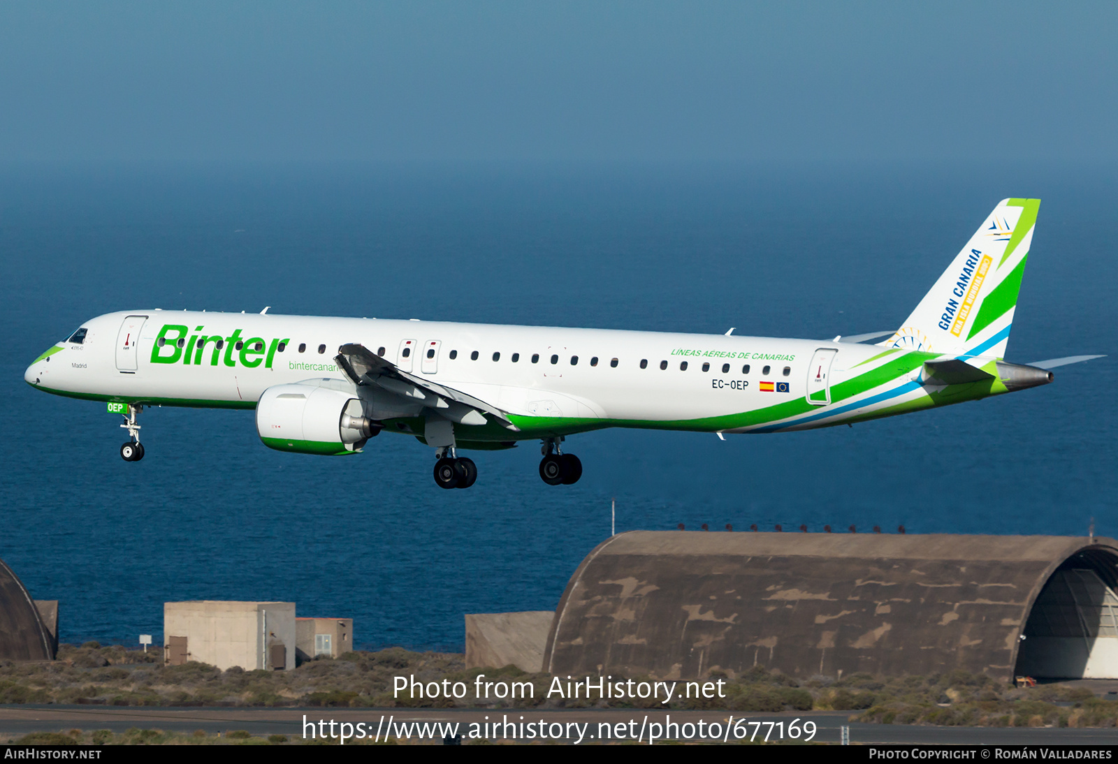 Aircraft Photo of EC-OEP | Embraer 195-E2 (ERJ-190-400) | Binter Canarias | AirHistory.net #677169