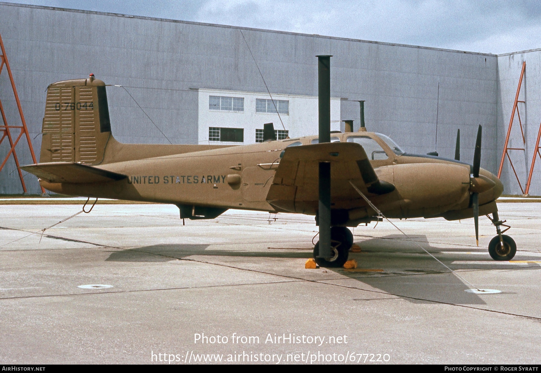 Aircraft Photo of 57-6044 / 0-76044 | Beech RU-8D Seminole (50) | USA ...