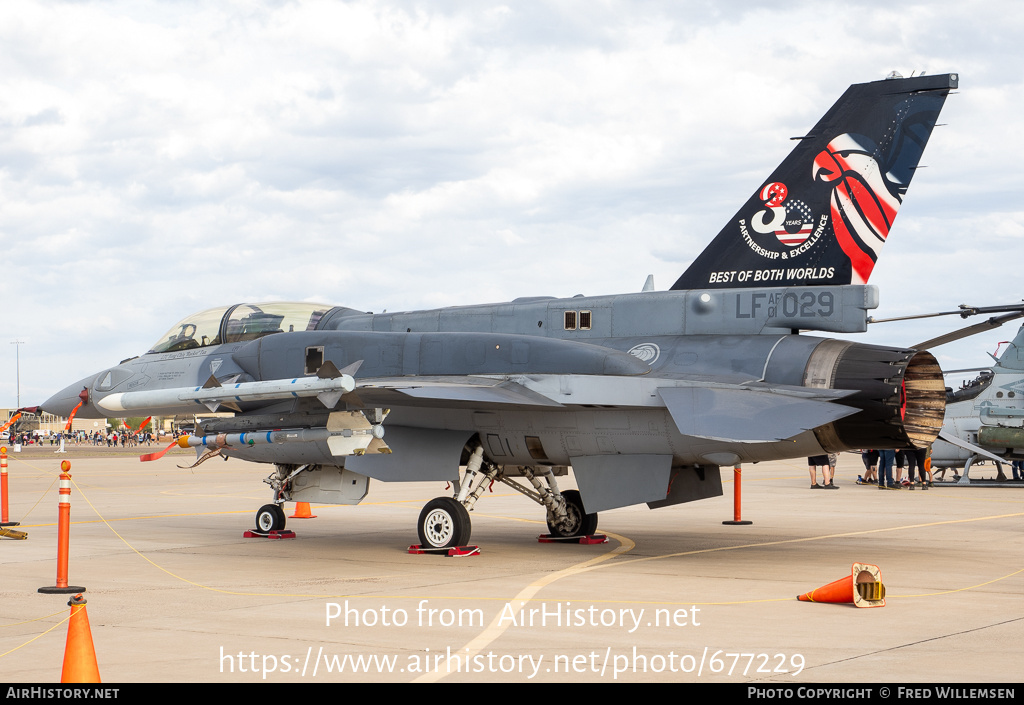 Aircraft Photo of 01-6029 / 680 / AF01-029 | General Dynamics F-16D Fighting Falcon | Singapore - Air Force | AirHistory.net #677229