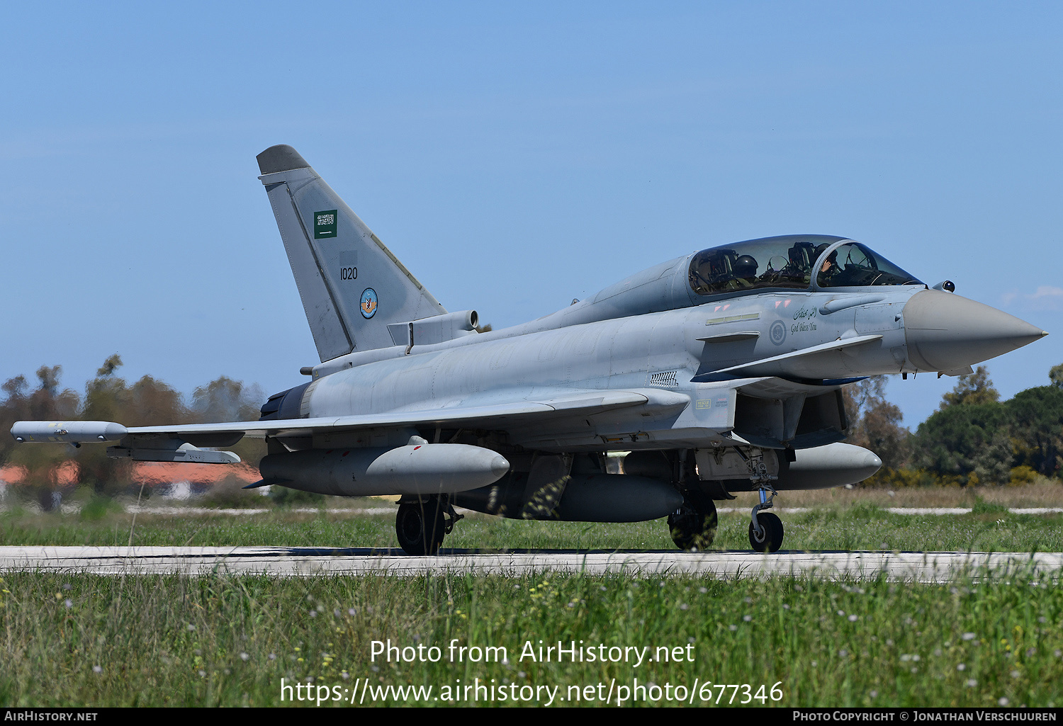 Aircraft Photo of 1020 | Eurofighter EF-2000 Typhoon T | Saudi Arabia - Air Force | AirHistory.net #677346