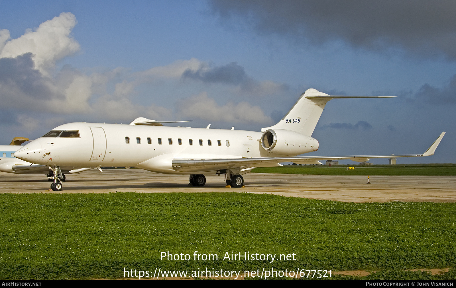 Aircraft Photo of 5A-UAB | Bombardier Global 5000 (BD-700-1A11) | AirHistory.net #677521