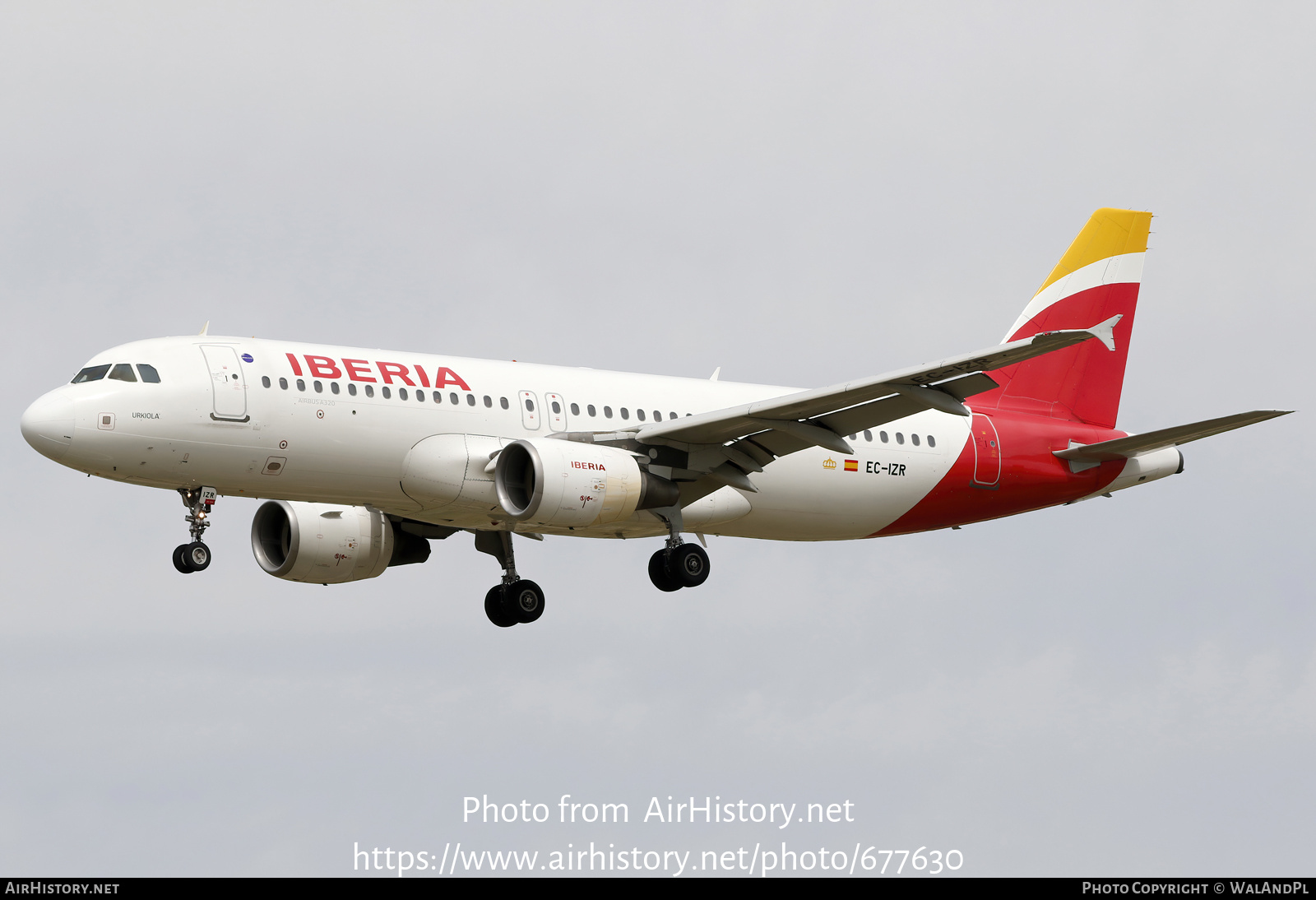 Aircraft Photo of EC-IZR | Airbus A320-214 | Iberia | AirHistory.net #677630