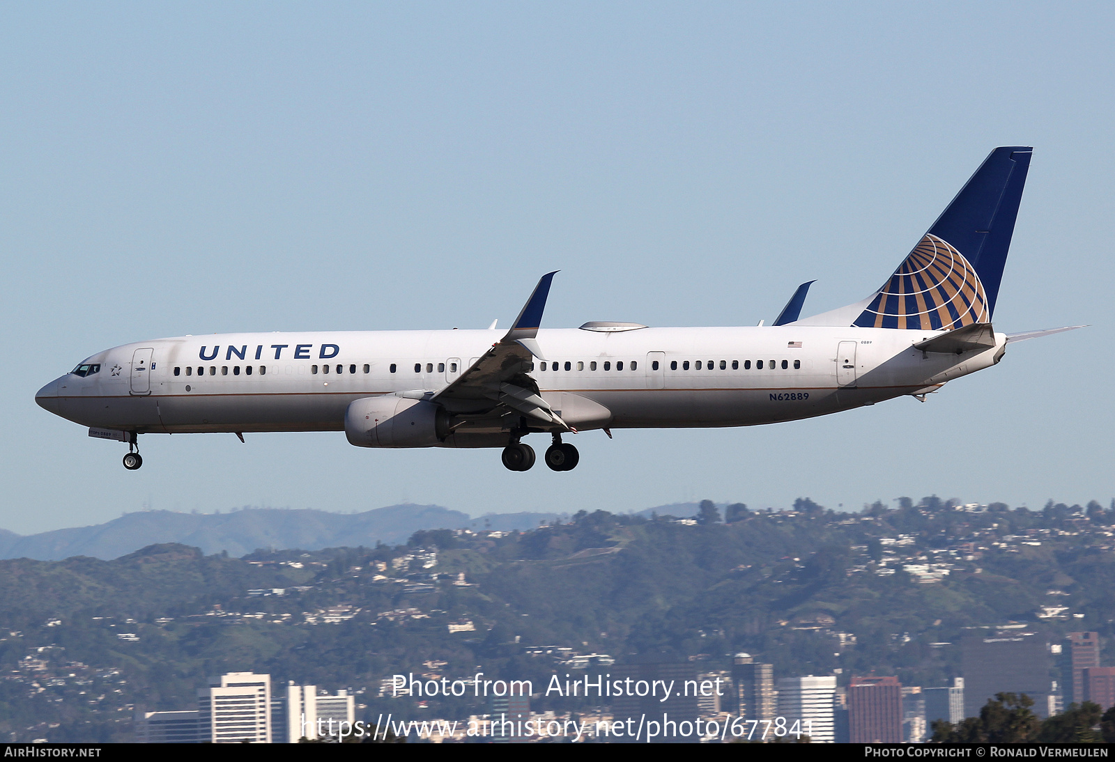 Aircraft Photo of N62889 | Boeing 737-924/ER | United Airlines | AirHistory.net #677841