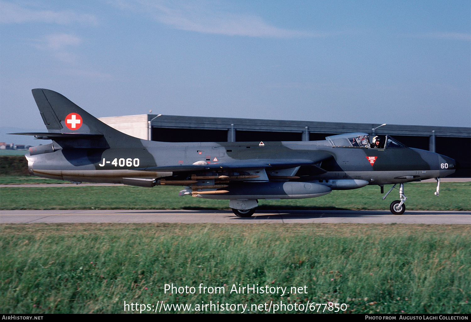 Aircraft Photo of J-4060 | Hawker Hunter F58 | Switzerland - Air Force | AirHistory.net #677850