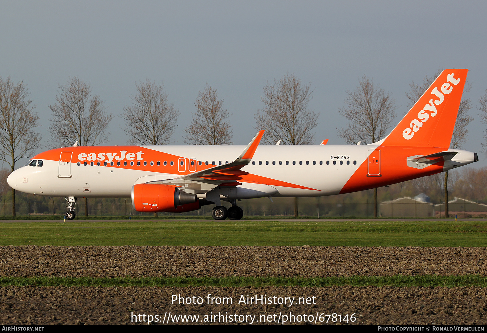 Aircraft Photo of G-EZRX | Airbus A320-214 | EasyJet | AirHistory.net #678146