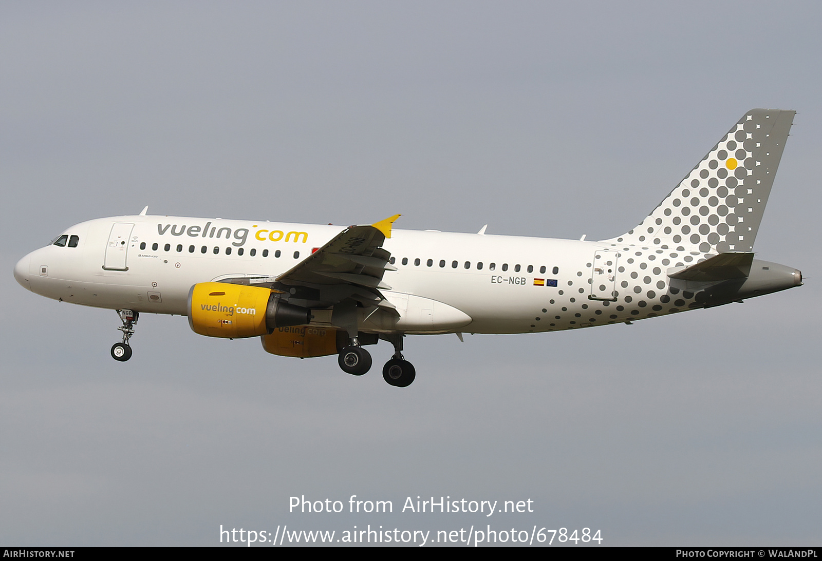 Aircraft Photo of EC-NGB | Airbus A319-111 | Vueling Airlines | AirHistory.net #678484