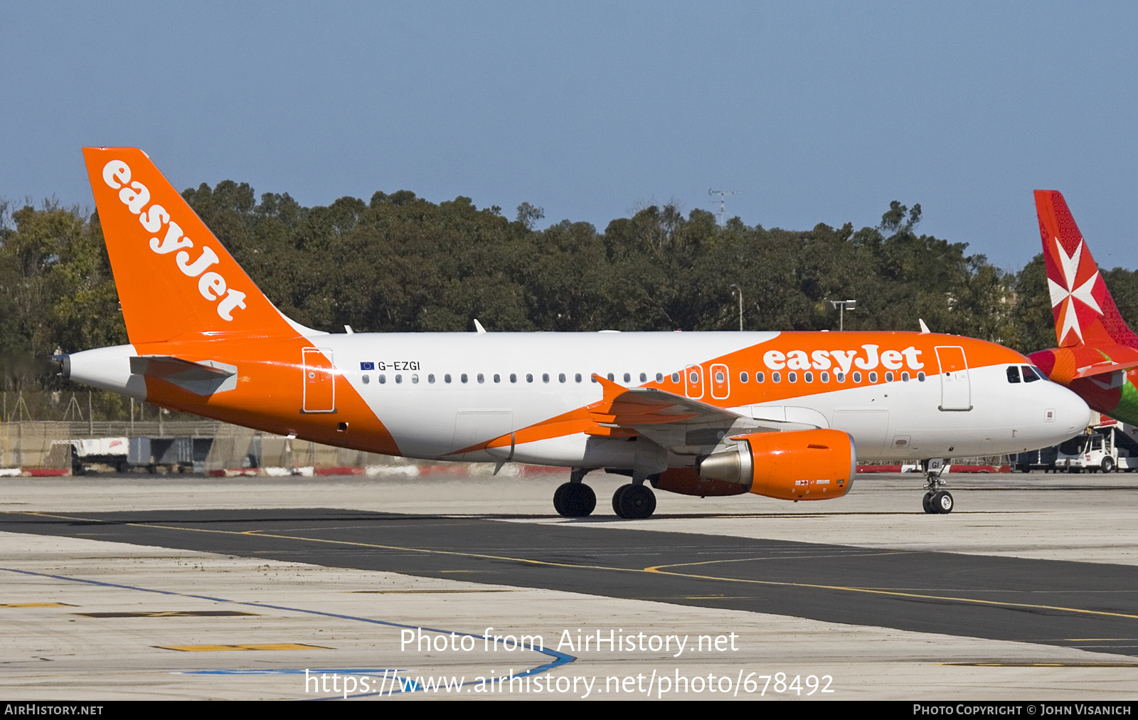 Aircraft Photo of G-EZGI | Airbus A319-111 | EasyJet | AirHistory.net #678492