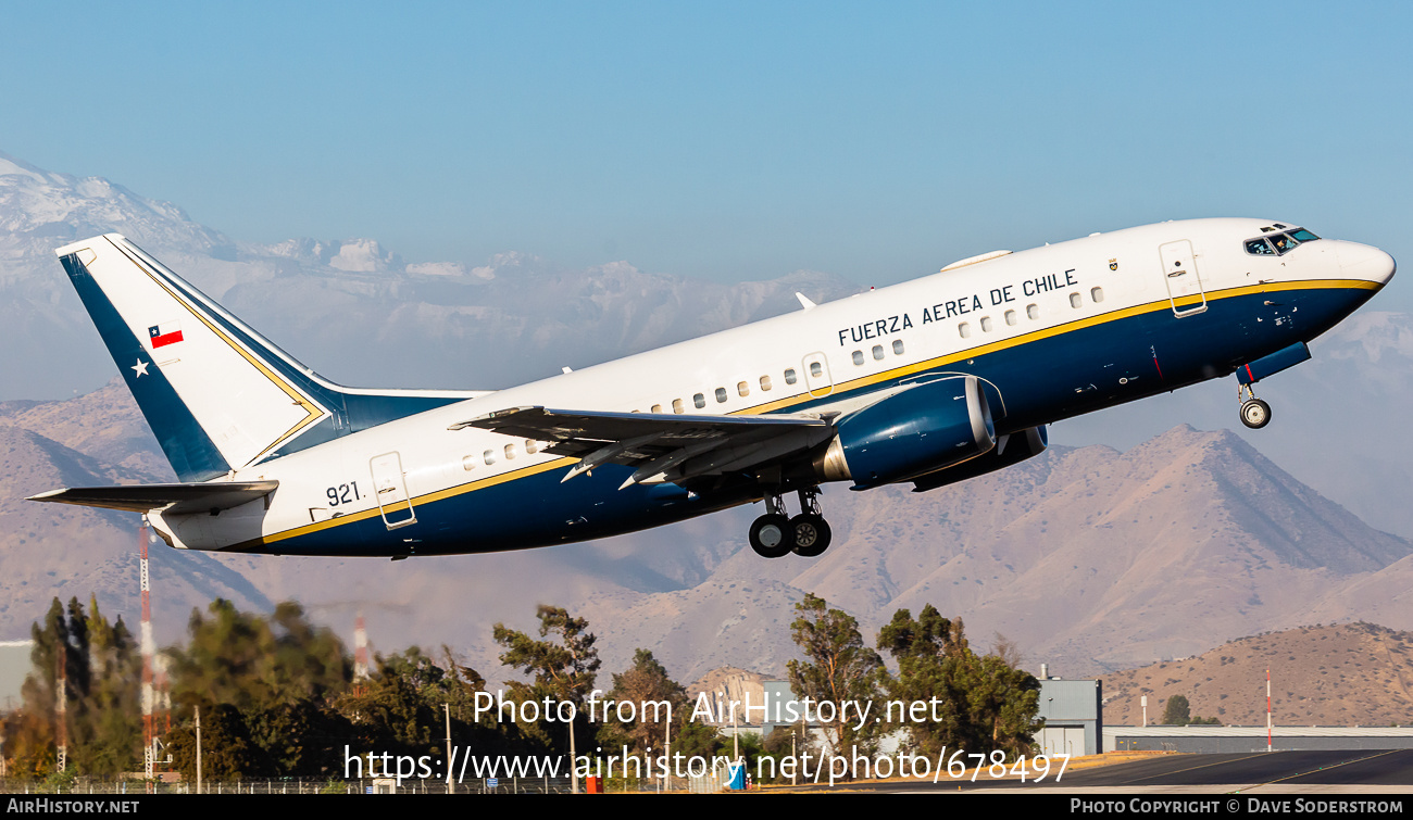 Aircraft Photo of 921 | Boeing 737-58N | Chile - Air Force | AirHistory.net #678497