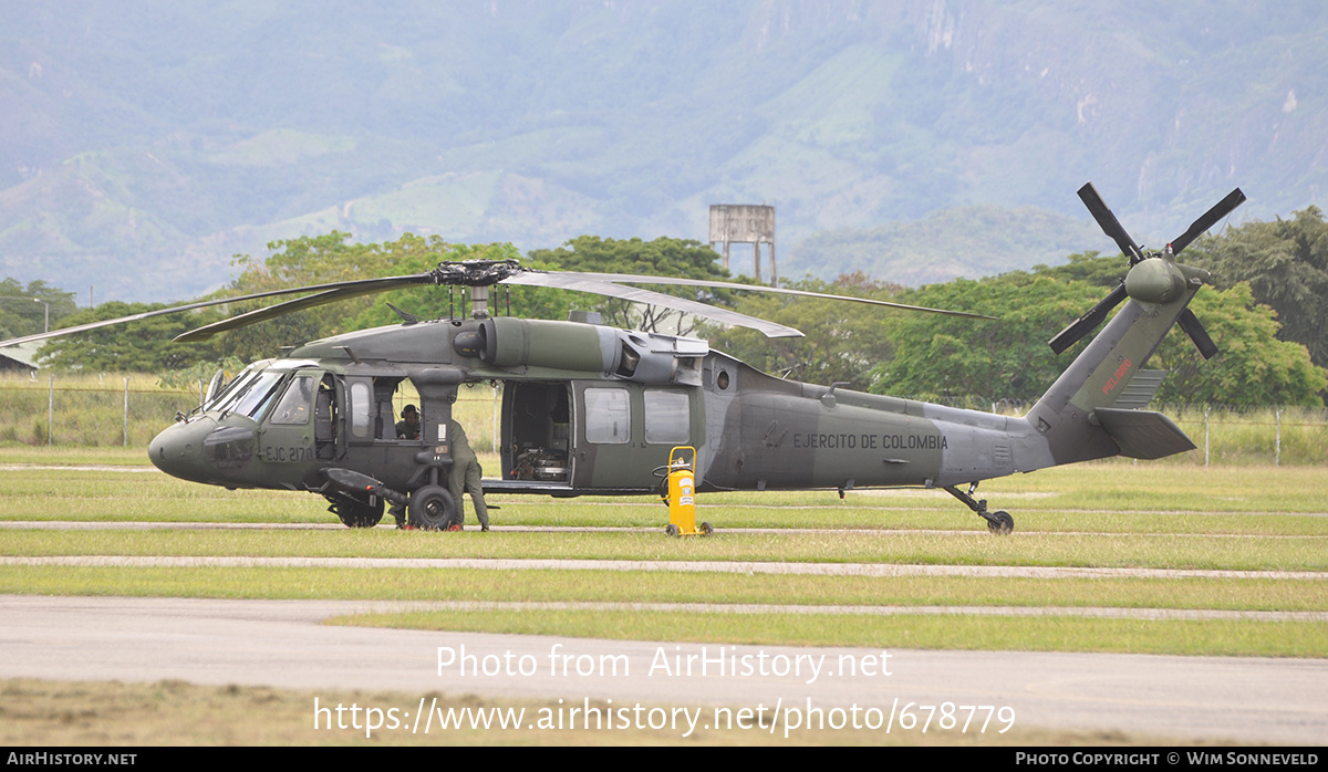 Aircraft Photo of EJC-2170 | Sikorsky UH-60L Black Hawk (S-70A) | Colombia - Army | AirHistory.net #678779