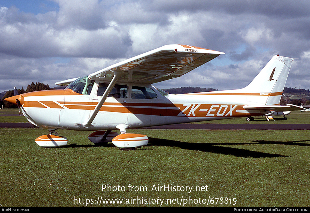 Aircraft Photo of ZK-EOX | Cessna 172N Skyhawk | AirHistory.net #678815