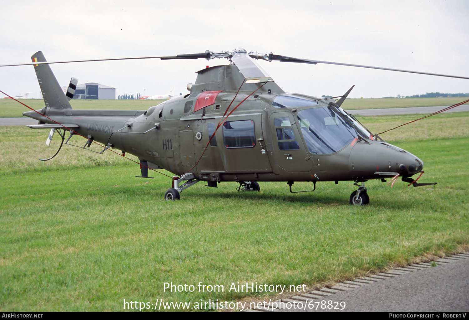 Aircraft Photo of H11 | Agusta A-109HO (A-109BA) | Belgium - Army | AirHistory.net #678829