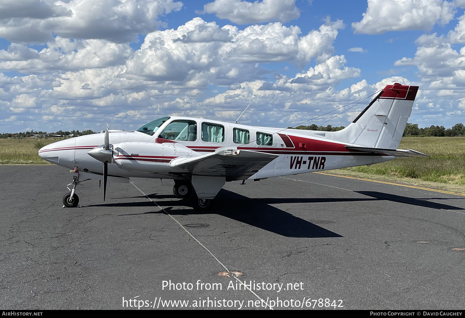 Aircraft Photo of VH-TNR | Beech 58 Baron | AirHistory.net #678842