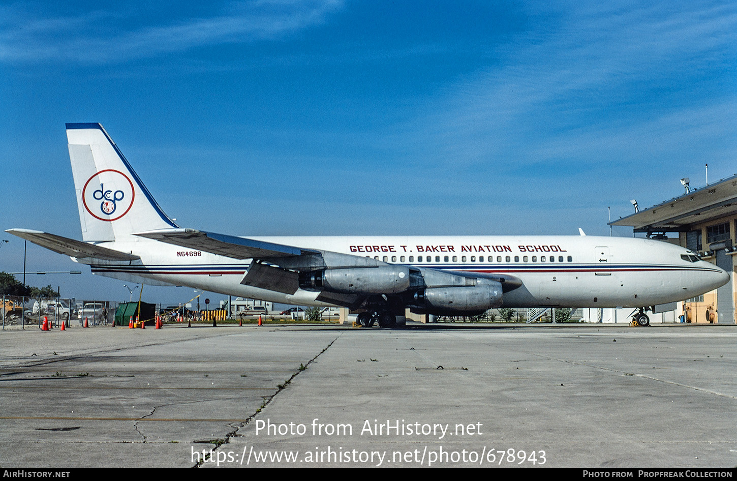 Aircraft Photo of N64696 | Boeing 720-022 | George T. Baker Aviation School | AirHistory.net #678943