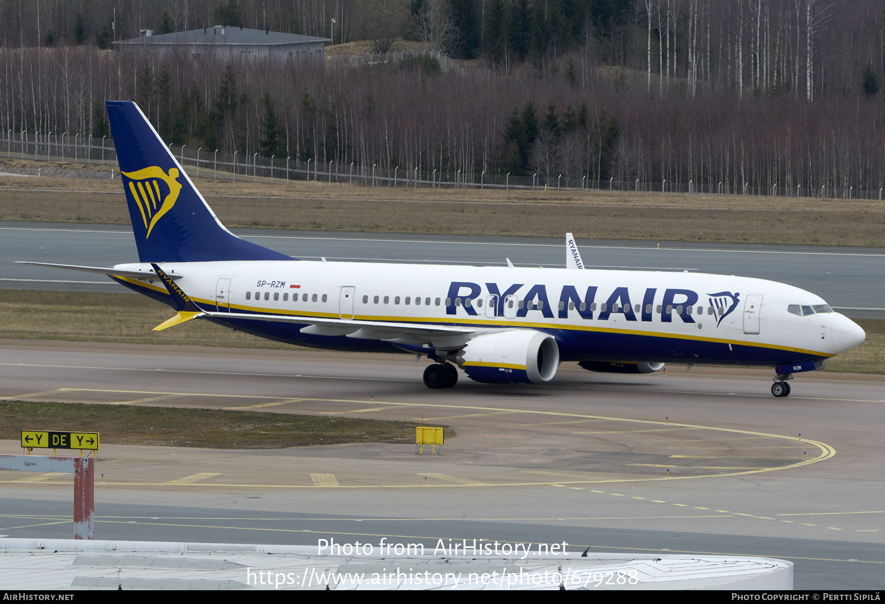 Aircraft Photo of SP-RZM | Boeing 737-8200 Max 200 | Ryanair | AirHistory.net #679288