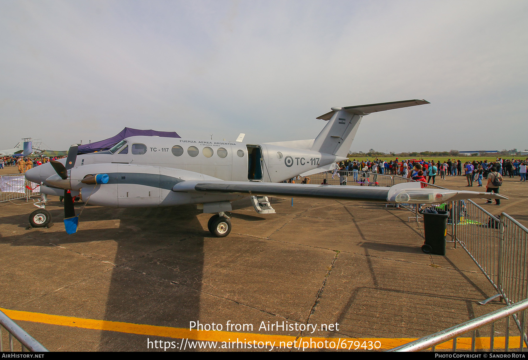 Aircraft Photo of TC-117 | Beech UC-12B Super King Air (A200C) | Argentina - Air Force | AirHistory.net #679430