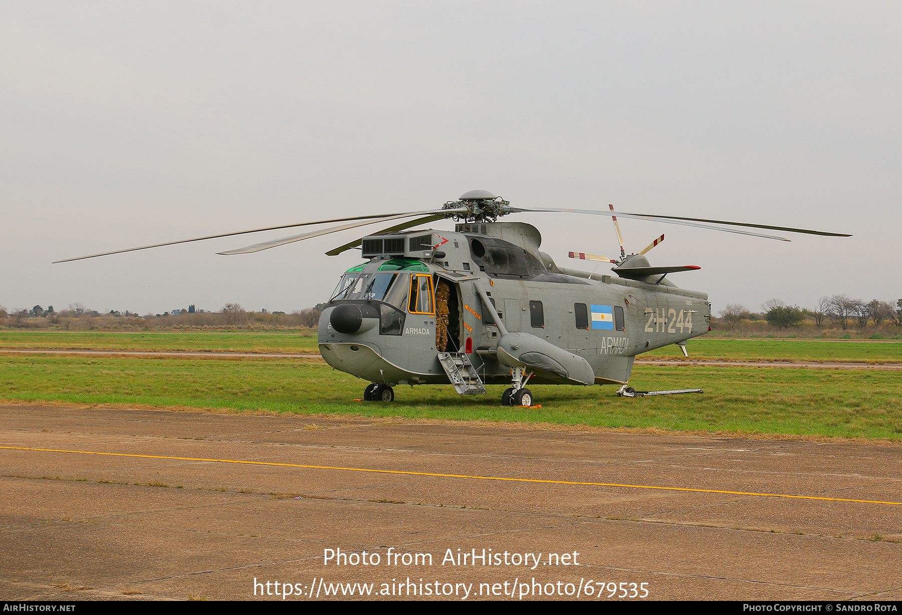 Aircraft Photo of 2-H-244 / 0885 | Sikorsky S-61T Triton | Argentina - Navy | AirHistory.net #679535