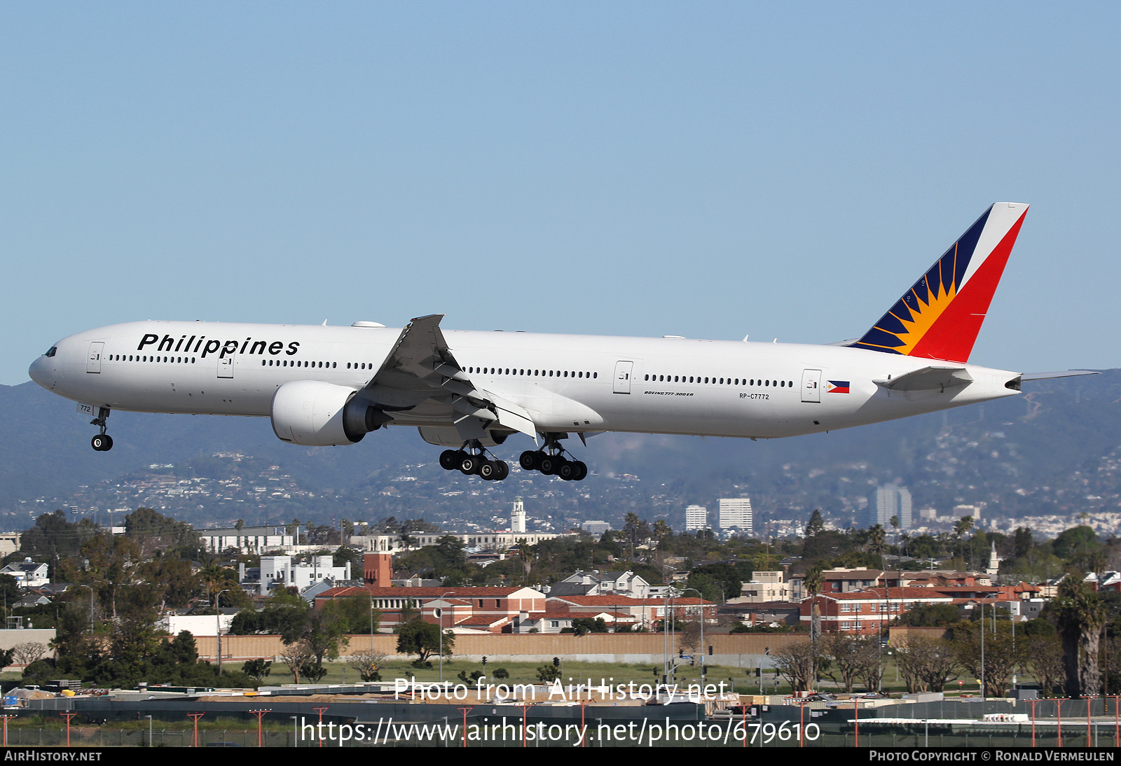 Aircraft Photo of RP-C7772 | Boeing 777-3F6/ER | Philippine Airlines | AirHistory.net #679610