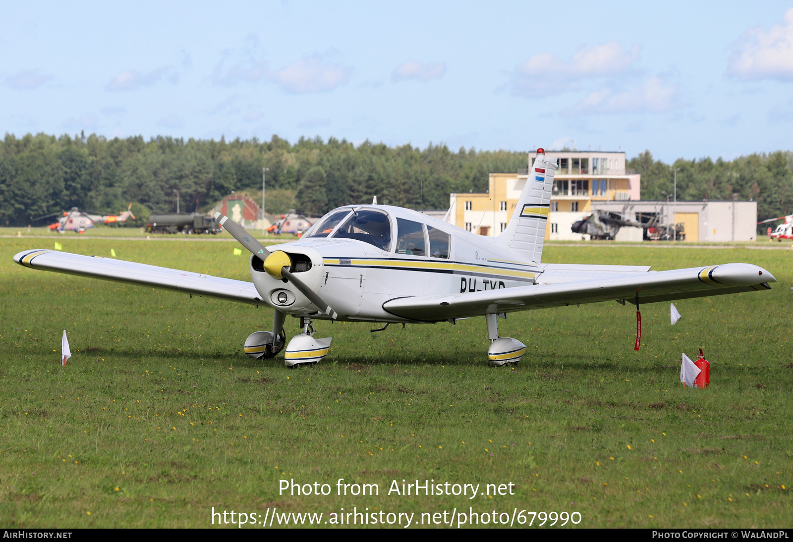 Aircraft Photo of PH-TYD | Piper PA-28-140 Cherokee F | AirHistory.net #679990