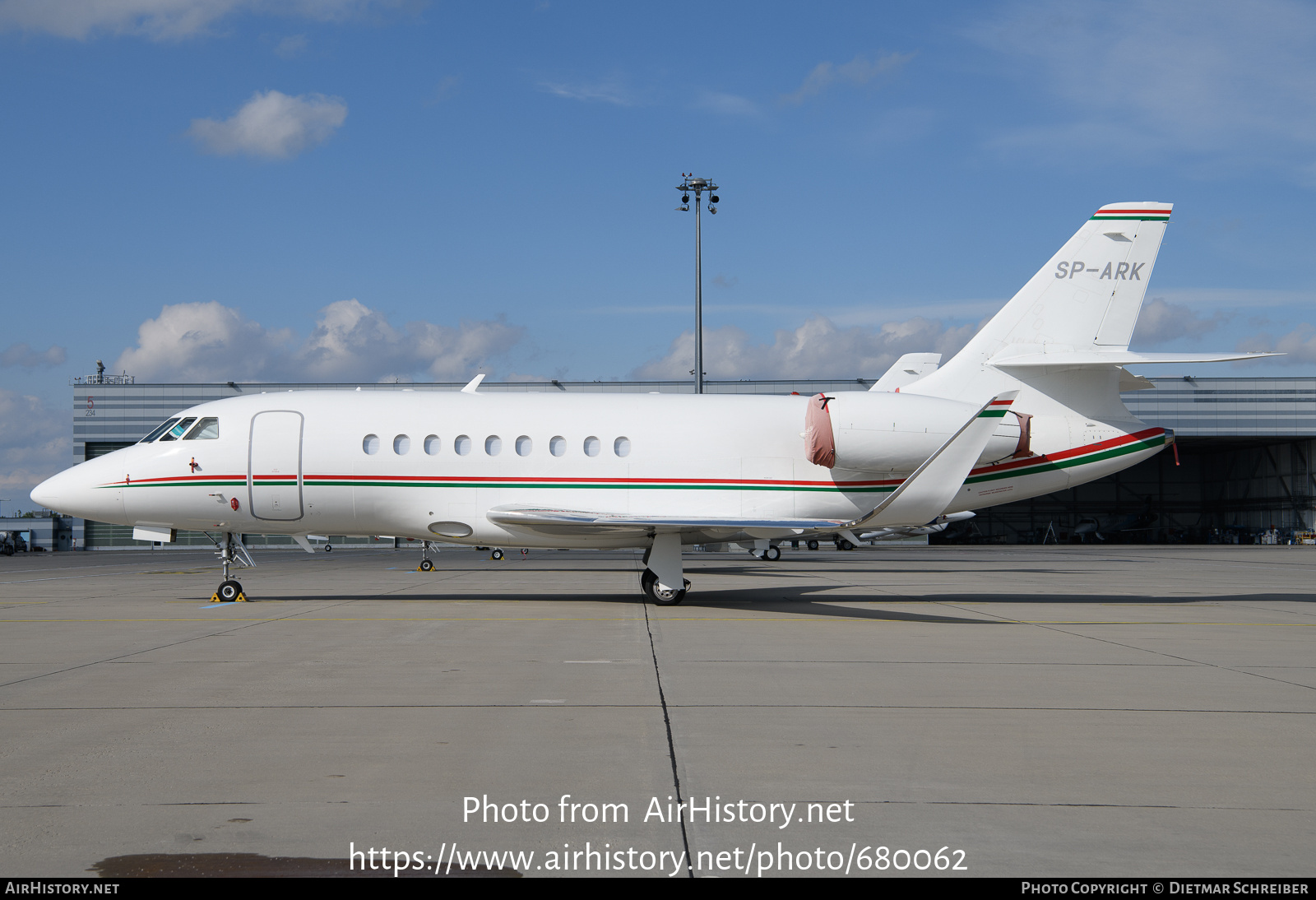 Aircraft Photo of SP-ARK | Dassault Falcon 2000S | AirHistory.net #680062