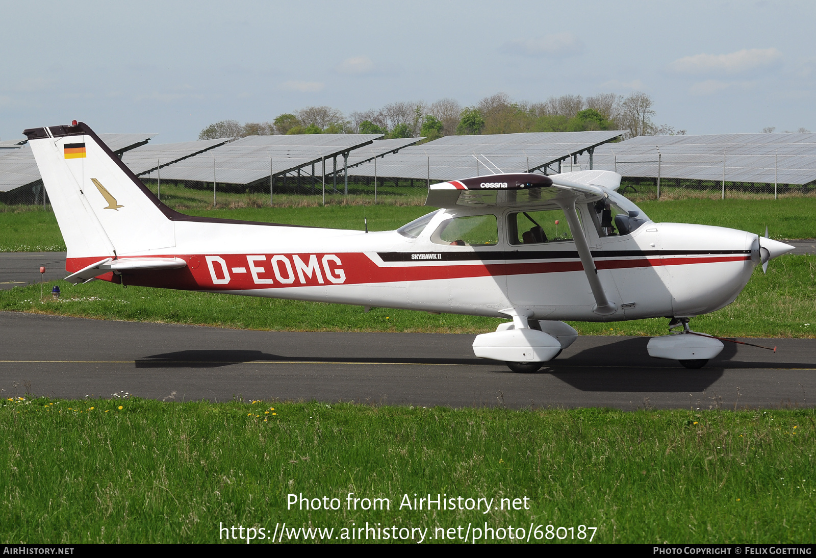 Aircraft Photo of D-EOMG | Cessna 172N Skyhawk | AirHistory.net #680187